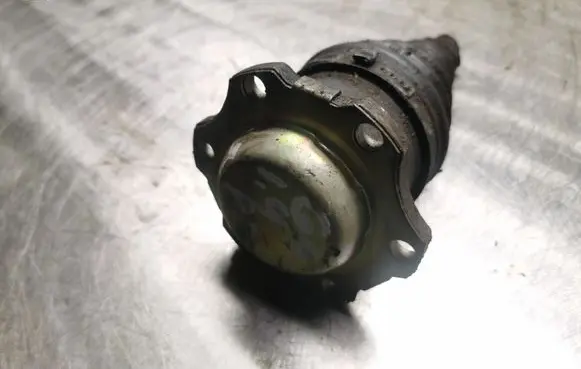 Volkswagen Golf IV Driveshaft inner CV joint 