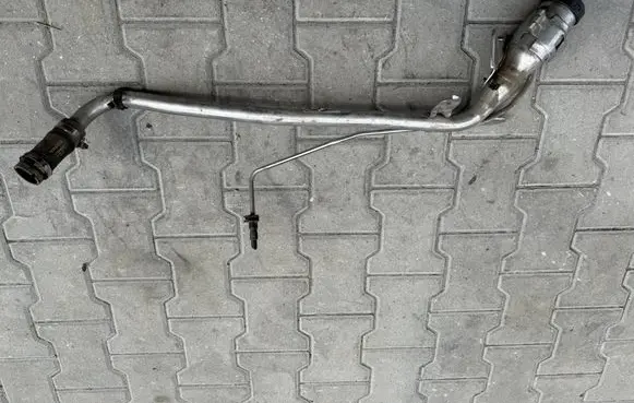 Volvo V60 Fuel tank filler neck pipe 32363242