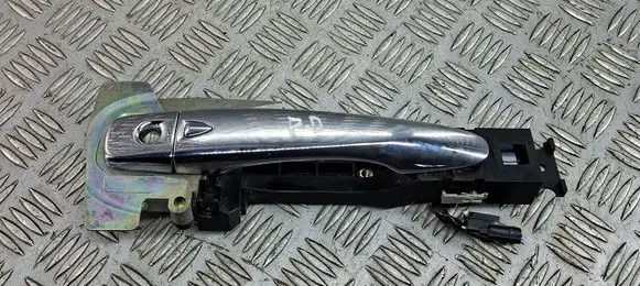 Nissan X-Trail T32 Front door exterior handle 