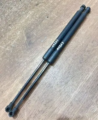 BMW 3 E90 E91 Front bonnet/hood damper/strut 7060550