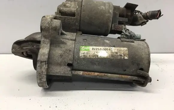 Ford Focus Starter motor 8V2111000AE