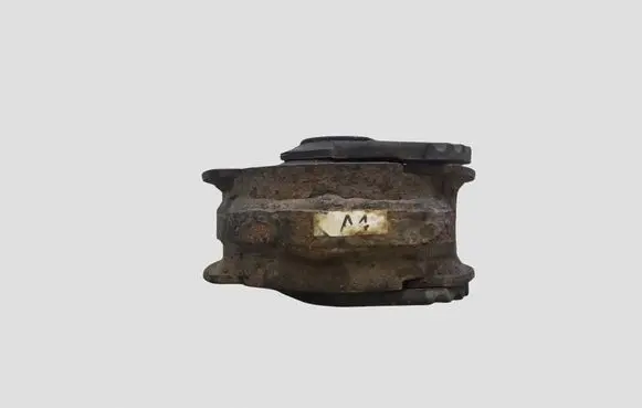 Toyota Avensis T270 Engine mount bracket 00F4910808