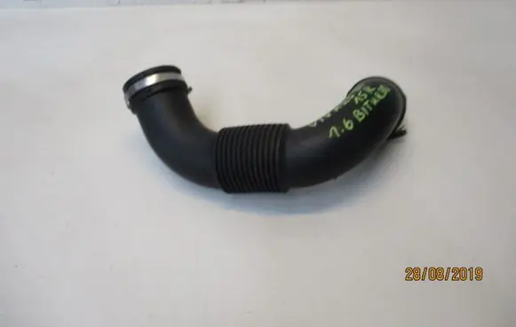Opel Vivaro Air intake duct part