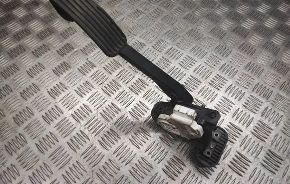 Volvo S80 Accelerator throttle pedal 30636003 6PV00853700