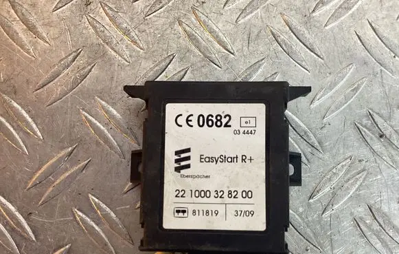 Toyota Land Cruiser (J200) ABS control unit/module 034447 221000328200 811819