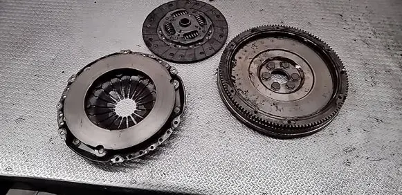 Volkswagen Caddy Clutch set kit 323082010 123059810