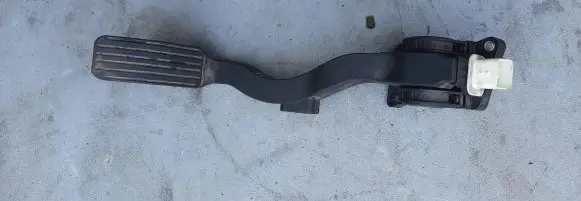 Citroen C3 Accelerator throttle pedal 9643059180