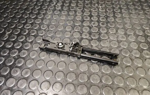 Citroen C4 II Seat belt height adjuster 9672727080