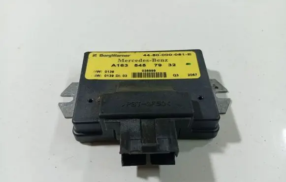 Mercedes-Benz ML W163 Transfer box differential control unit A1635457932