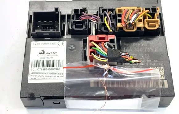 Volkswagen PASSAT B7 Central body control module 3AA959799E