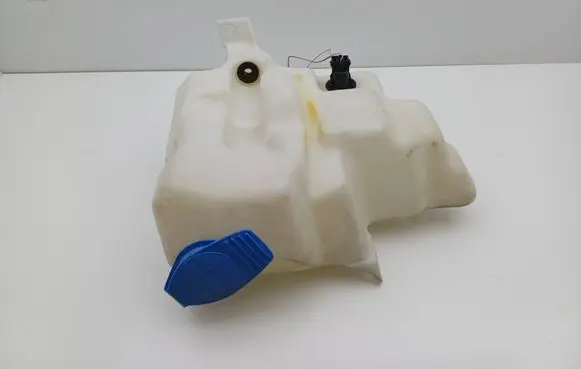 Volkswagen Golf IV Windshield washer fluid reservoir/tank 1J0955453K