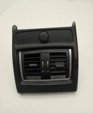 BMW 4 F32 F33 Rear air vent grill 9248227