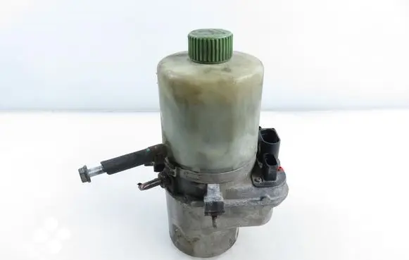 Skoda Fabia Mk2 (5J) Power steering pump 6Q1423051CK 6R0423156B 6Q2423051AT