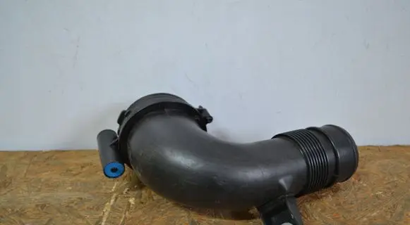 Audi A8 S8 D4 4H Air intake duct part 4H0129629B