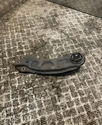 Mercedes-Benz CLA C117 X117 W117 Rear upper control arm/wishbone 2463500506 A2463500506