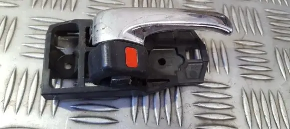 Lexus IS 200-300 Rear door interior handle