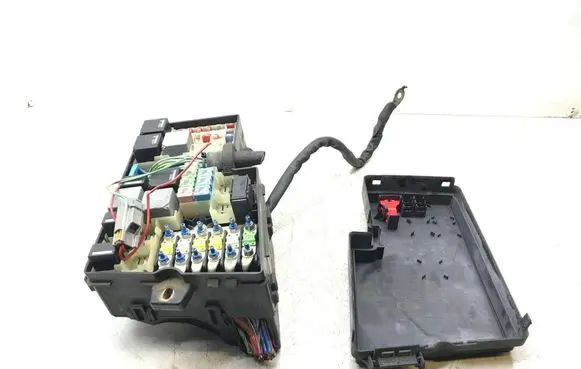 Ford Focus Fuse box set 6m5t14k733fba K3102