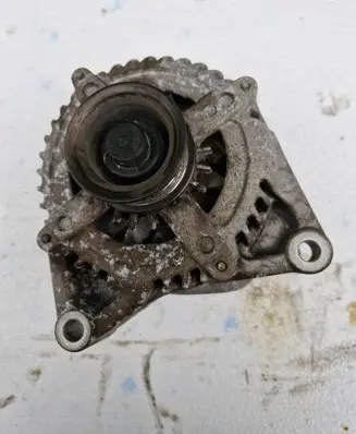 BMW X1 F48 F49 Generator/alternator 12317640131 7640131 1042118181