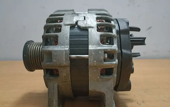 Nissan X-Trail T31 Generator/alternator 231004BE0B 231002387R 93868641