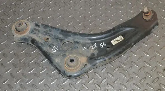 Nissan Qashqai Front lower control arm/wishbone