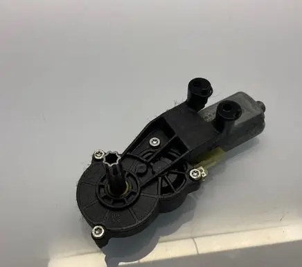 Mercedes-Benz E W212 Seat adjustment motor 0390203326