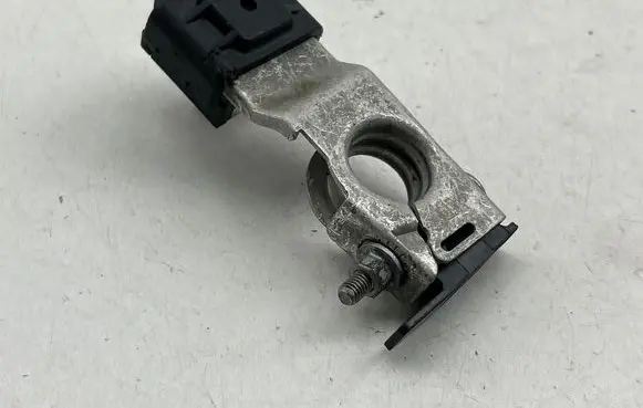 Chrysler Pacifica Positive cable (battery) 5733152