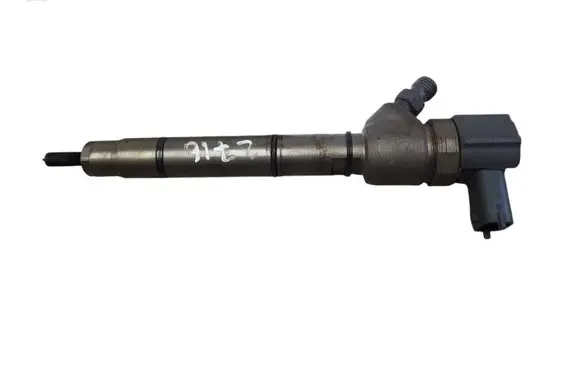 Hyundai i30 Fuel injector 338002A900 0445110320 00506