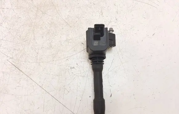 High voltage ignition coil