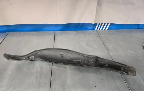 BMW X6M G06 F96 Fender end trim 7472018