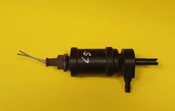 Citroen C5 Headlight washer pump 