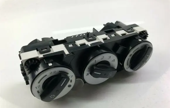 Mitsubishi Colt Climate control unit 7820A513 F1399