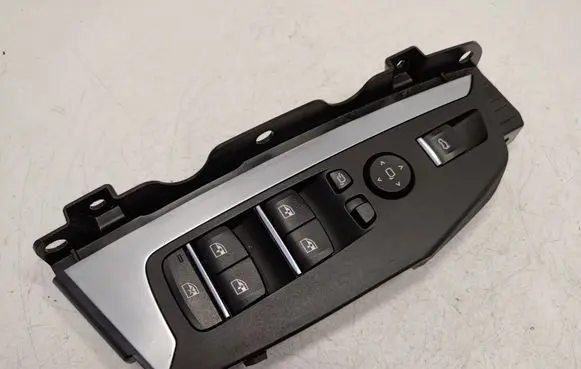 BMW X3 G01 Electric window control switch 6832729 61316832729