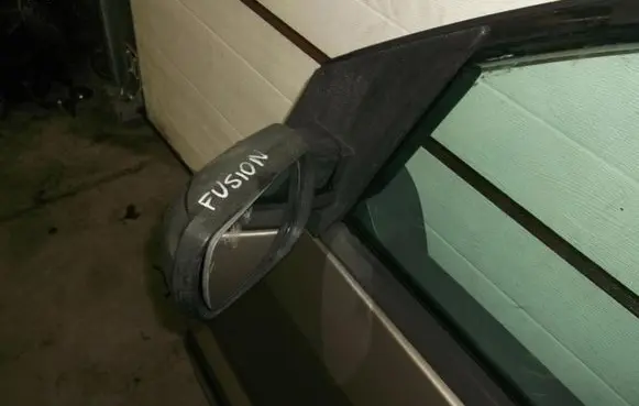 Ford Fusion Front door electric wing mirror