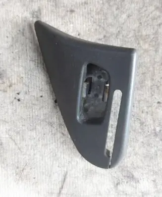 Ford Galaxy Seat belt trim 