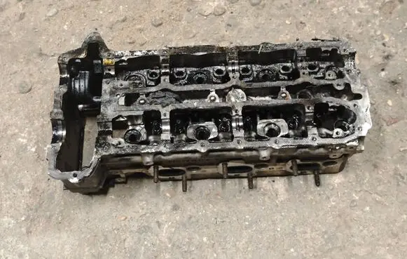 Engine head