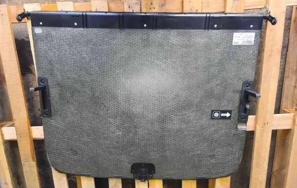 Trunk/boot floor carpet liner
