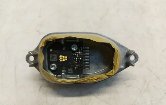 BMW 2 Active Tourer U06 LED ballast control module E9116-2