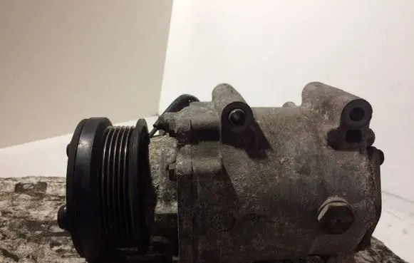 Ford Focus Air conditioning (A/C) compressor (pump) RFXS4H19D647AB