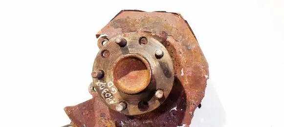 Rear wheel hub