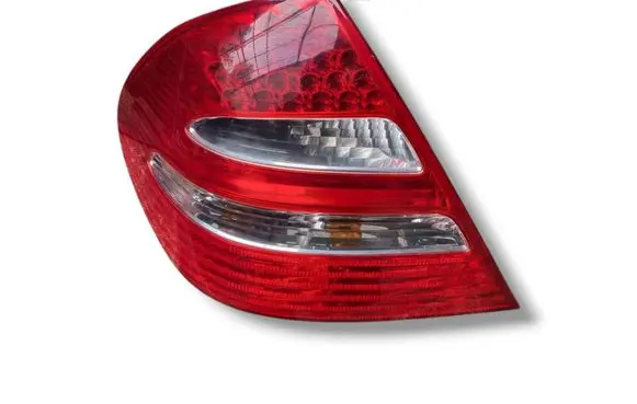 Mercedes-Benz E W211 Rear/tail lights A2118200564