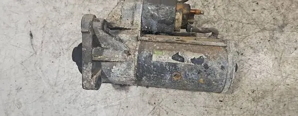 Opel Vivaro Starter motor 116260
