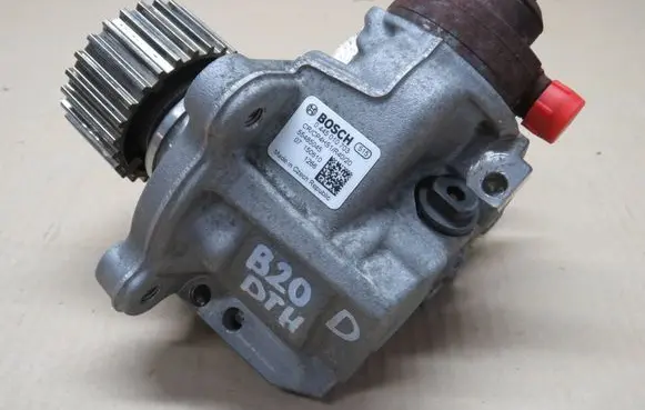 Opel Insignia A Fuel injection high pressure pump 0445010703 55485045 07150610