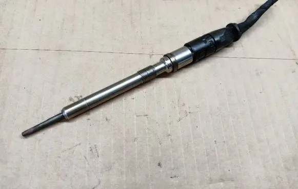 Audi A4 S4 B9 Glow plug 03L905061G
