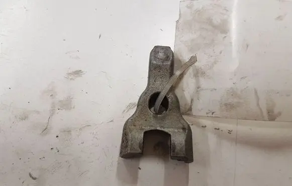 BMW 1 E82 E88 Fuel Injector clamp holder