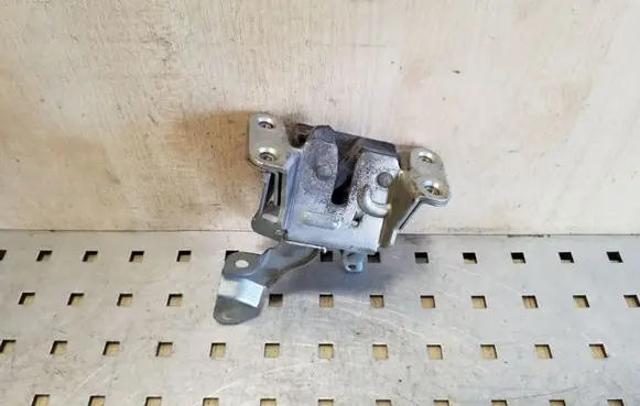Toyota Previa (XR30, XR40) II Sliding door lock 