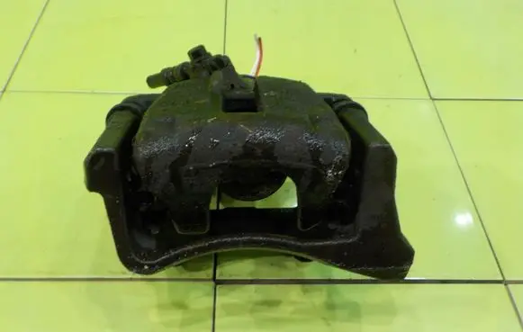 Seat Alhambra (Mk2) Front brake caliper 12AB56