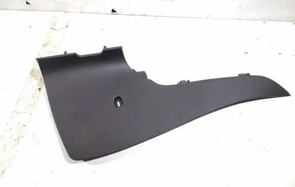 Foot area side trim