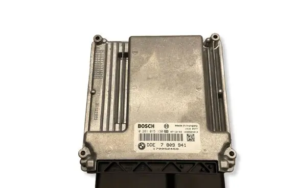 BMW 5 E60 E61 Engine ECU kit and lock set 7809941 0281015130