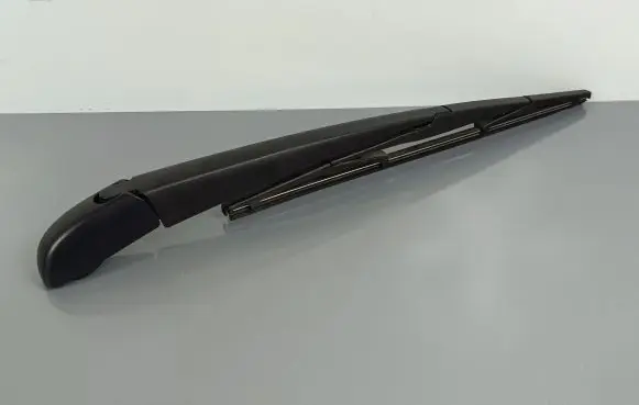 Jeep Cherokee Rear wiper blade arm