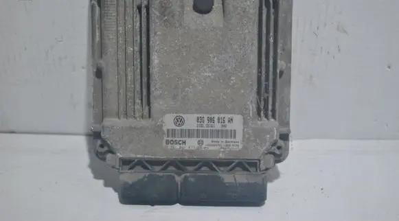 Volkswagen Golf V Engine control unit/module 03G906016AN